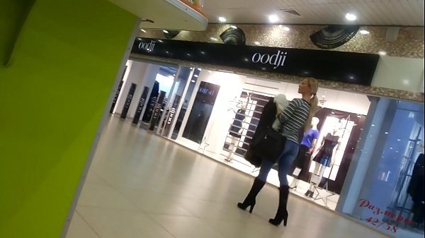 Lahe tibi supermarketis.